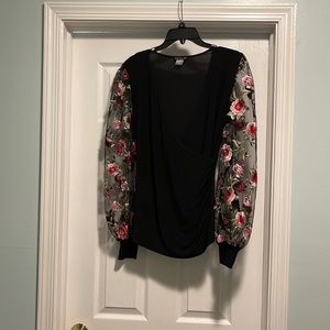 Venus vneck black blouse size M